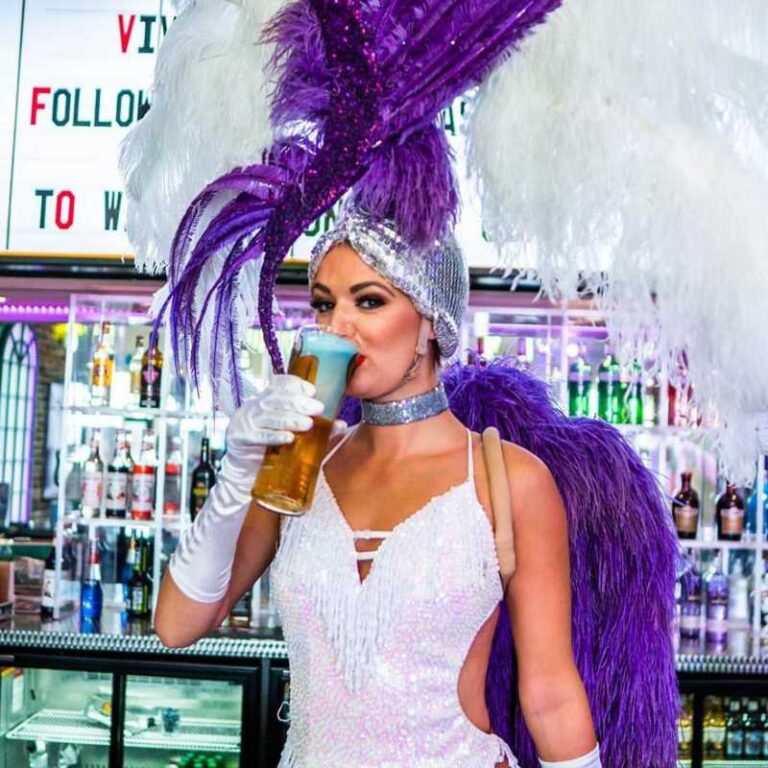 Viva Showgirl - Drinks at Viva